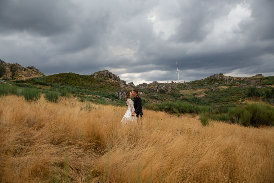 Sessão trash the dress no Caramulo - Portugal da Marta e Nuno Sessão trash the dress no Caramulo - Portugal da Marta e Nuno