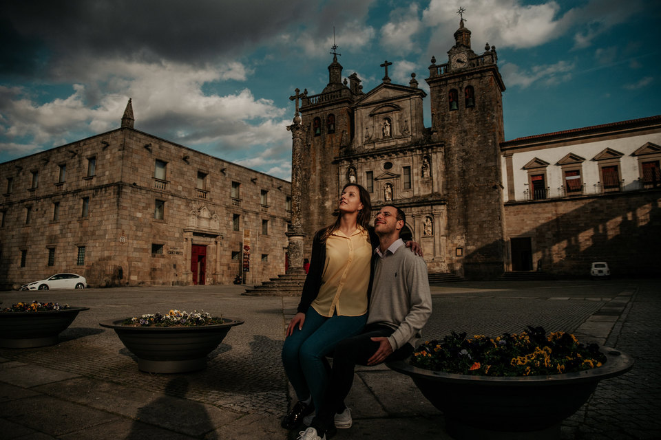 Hoje fotografei pela linda Viseu a Daniela e o Eduardo Hoje fotografei pela linda Viseu a Daniela e o Eduardo