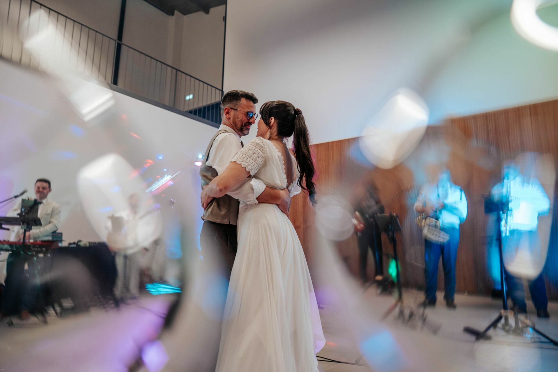 Foto O dia de casamento da Mónica e do André — Um mergulho em emoções verdadeiras Foto O dia de casamento da Mónica e do André — Um mergulho em emoções verdadeiras - Imagem 85
