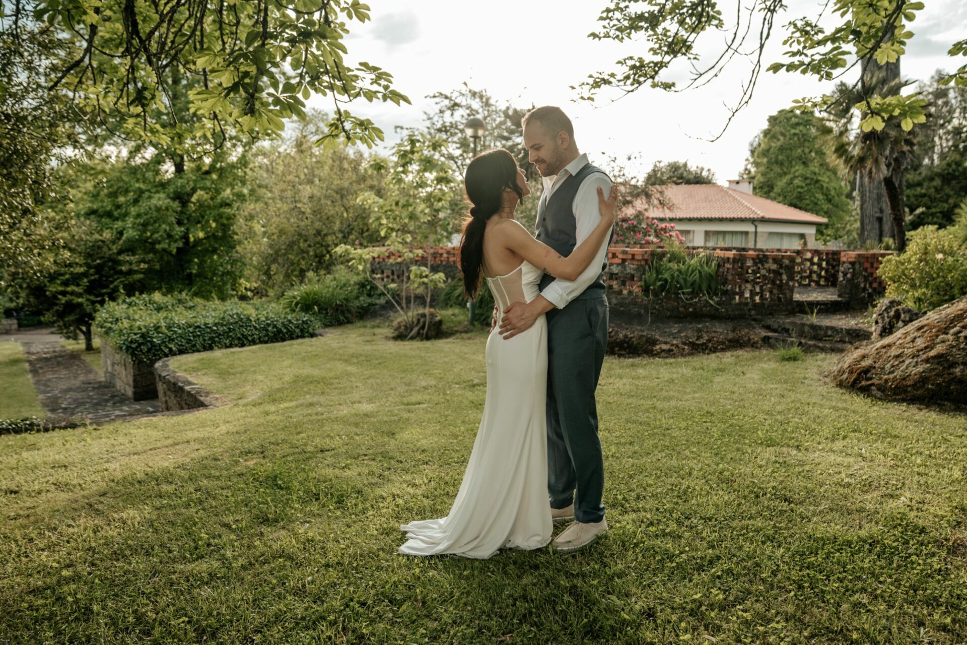 Foto Um dia mágico em Viseu: Casamento na Igreja dos Terceiros e Quinta do Vale Minhoto Foto Um dia mágico em Viseu: Casamento na Igreja dos Terceiros e Quinta do Vale Minhoto - Imagem 37