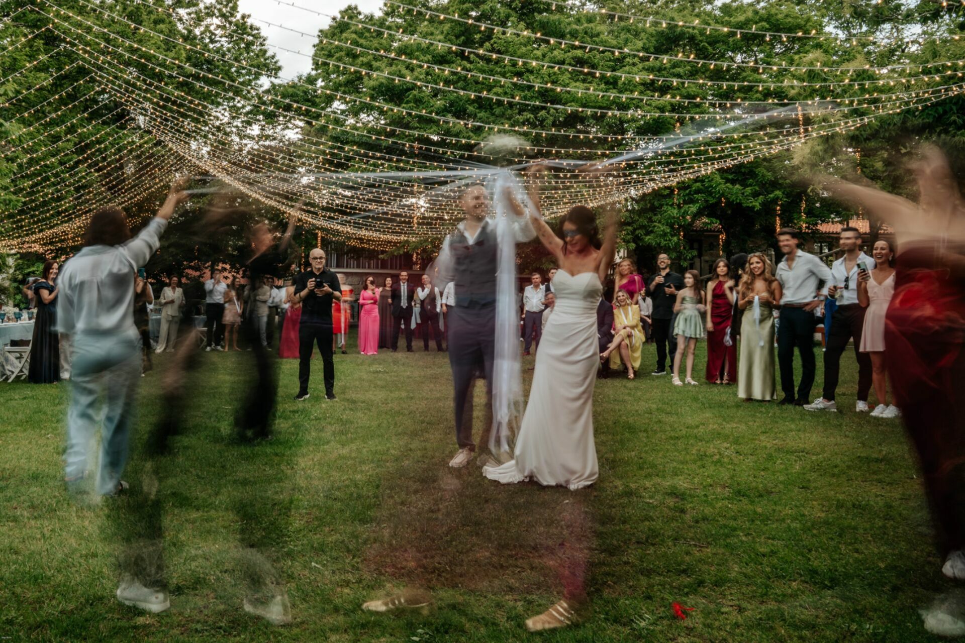 Foto Um dia mágico em Viseu: Casamento na Igreja dos Terceiros e Quinta do Vale Minhoto Foto Um dia mágico em Viseu: Casamento na Igreja dos Terceiros e Quinta do Vale Minhoto - Imagem 45