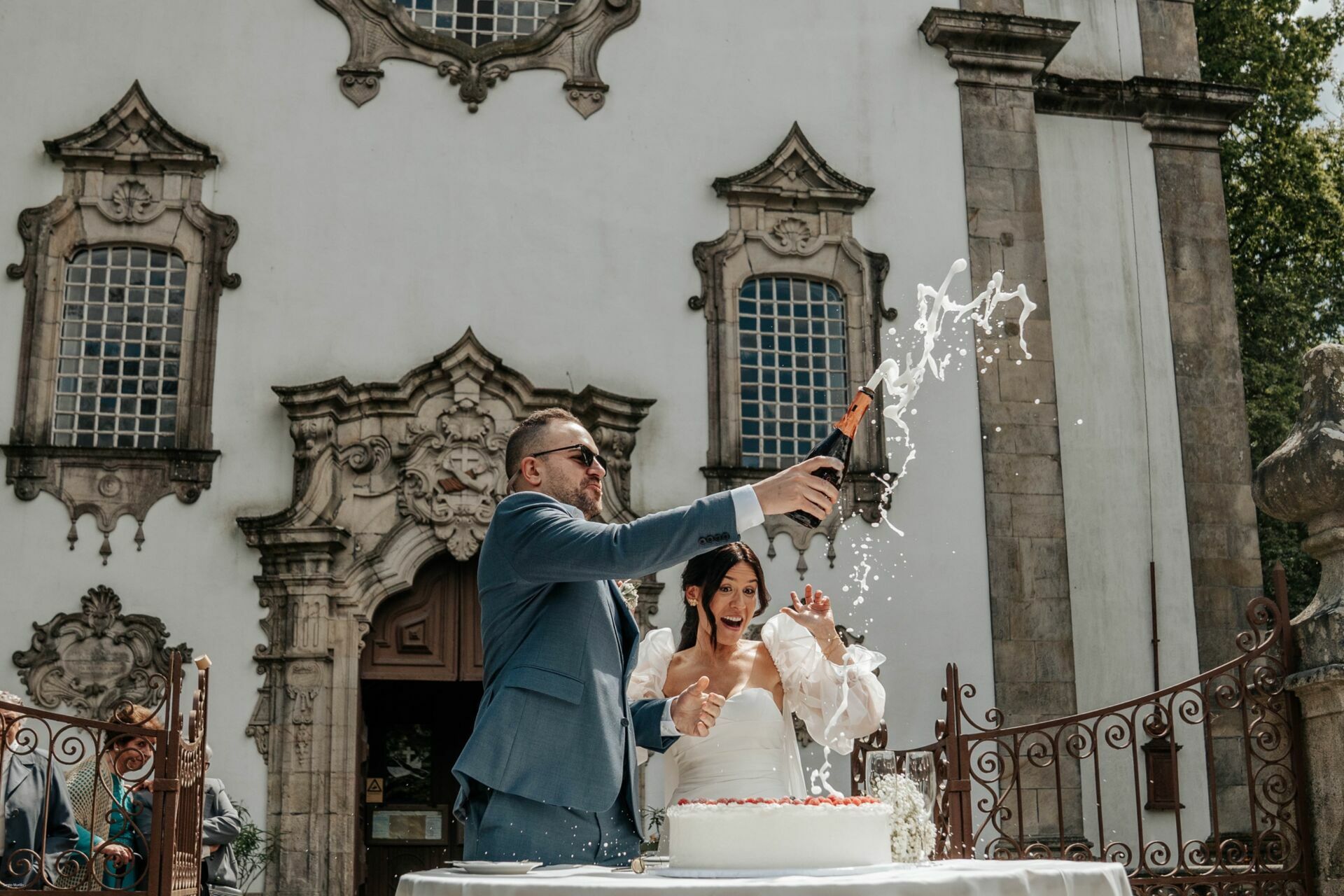 Foto Um dia mágico em Viseu: Casamento na Igreja dos Terceiros e Quinta do Vale Minhoto Foto Um dia mágico em Viseu: Casamento na Igreja dos Terceiros e Quinta do Vale Minhoto - Imagem 17