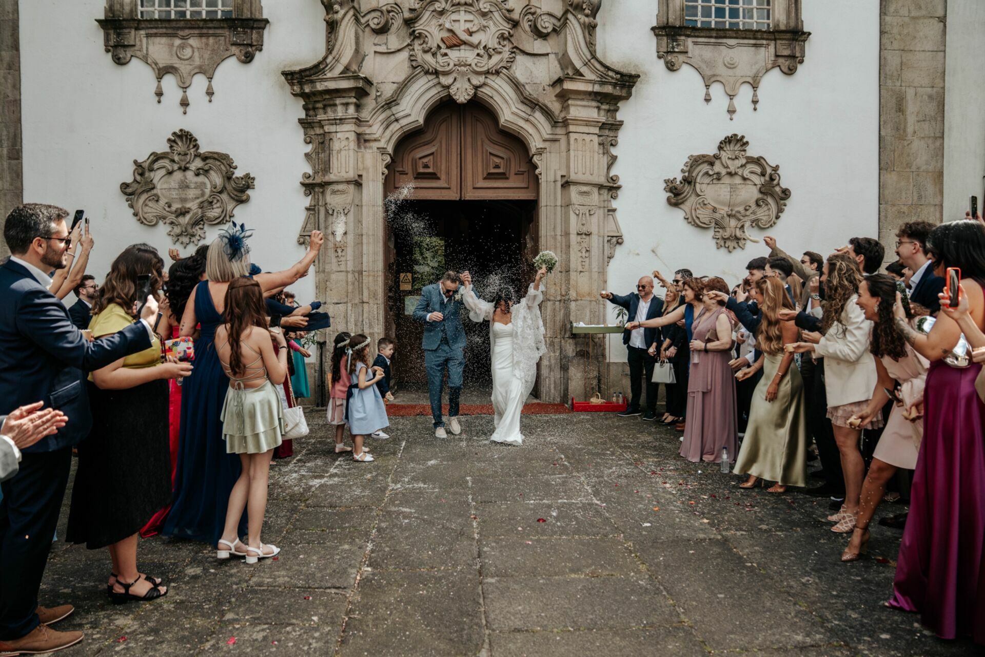 Foto Um dia mágico em Viseu: Casamento na Igreja dos Terceiros e Quinta do Vale Minhoto Foto Um dia mágico em Viseu: Casamento na Igreja dos Terceiros e Quinta do Vale Minhoto - Imagem 15