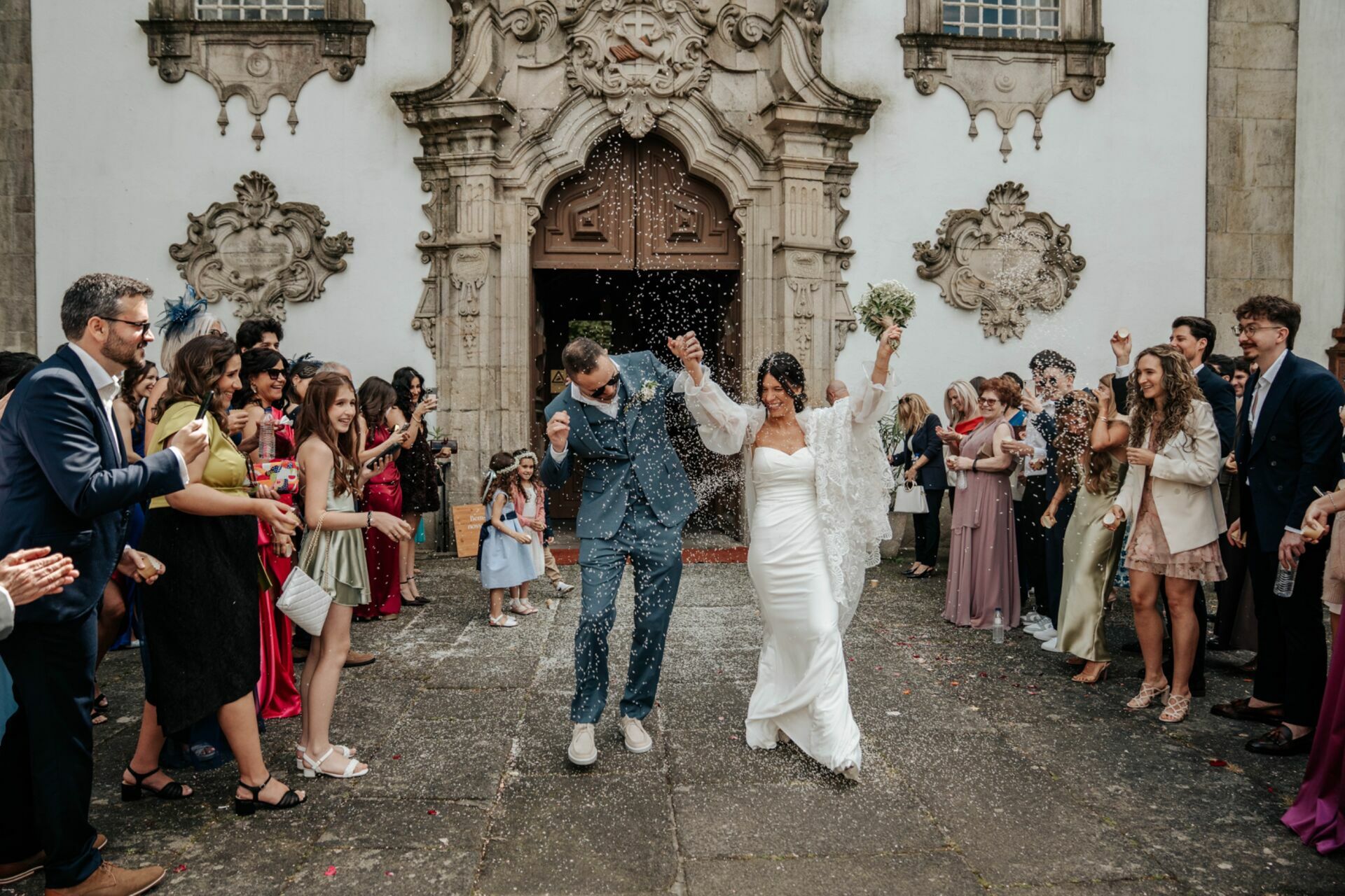 Foto Um dia mágico em Viseu: Casamento na Igreja dos Terceiros e Quinta do Vale Minhoto Foto Um dia mágico em Viseu: Casamento na Igreja dos Terceiros e Quinta do Vale Minhoto - Imagem 16