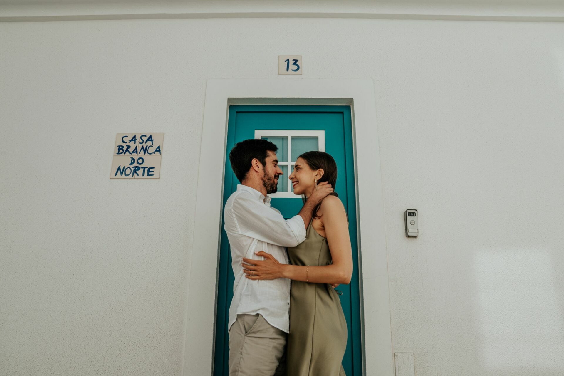 Foto Ensaio Pré-Wedding na Ericeira – Sara & Pedro na Praia da Empa Foto Ensaio Pré-Wedding na Ericeira – Sara & Pedro na Praia da Empa - Imagem 1