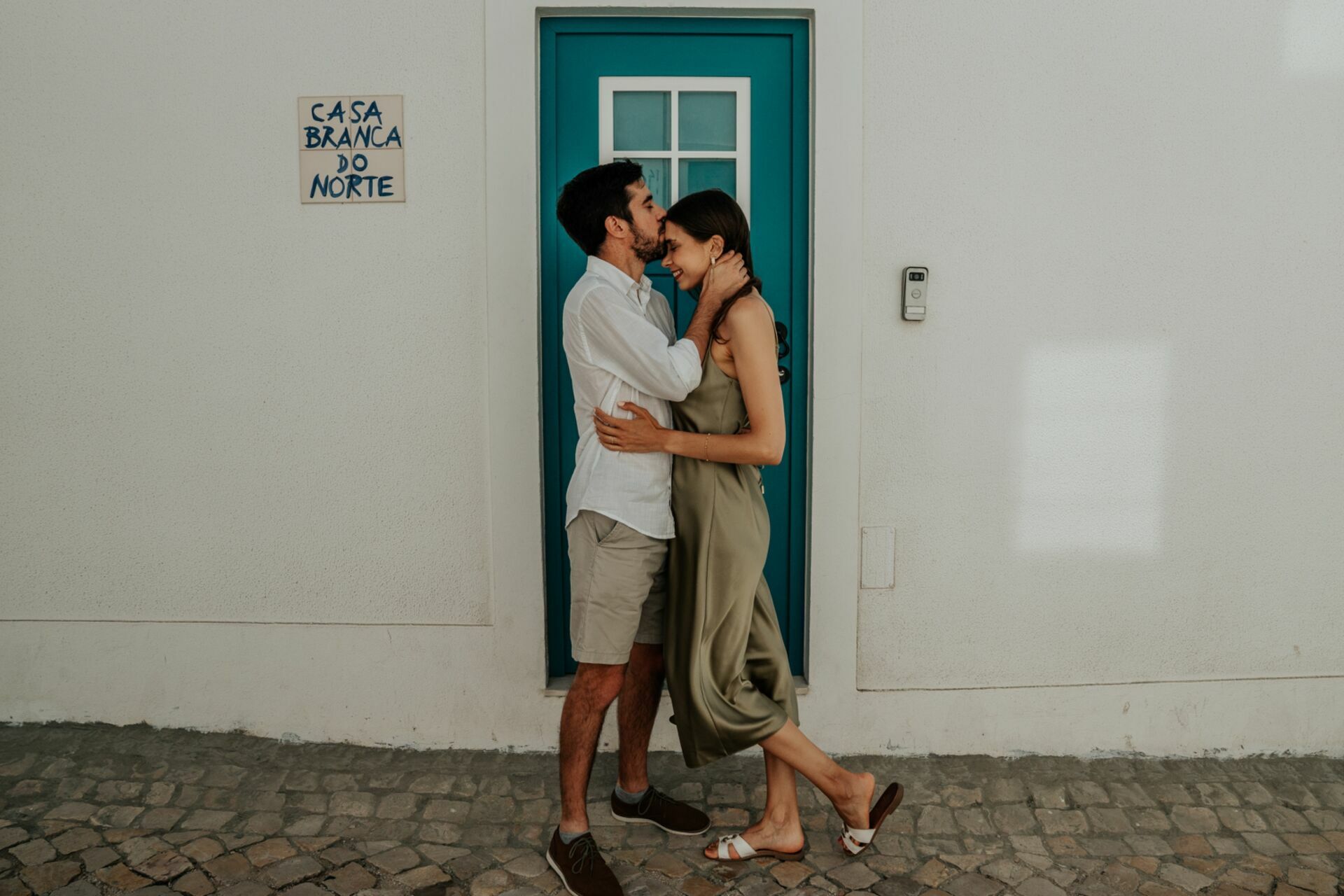 Foto Ensaio Pré-Wedding na Ericeira – Sara & Pedro na Praia da Empa Foto Ensaio Pré-Wedding na Ericeira – Sara & Pedro na Praia da Empa - Imagem 2