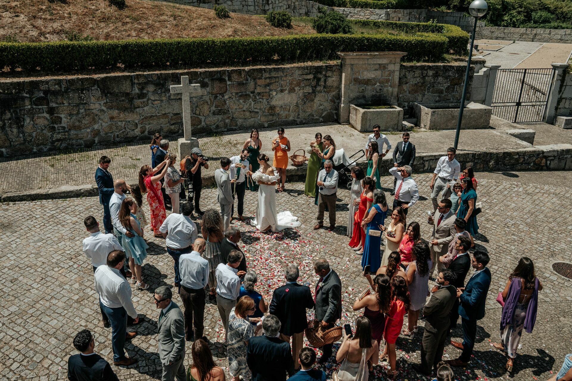 Foto Luz, Emoção e Amor: O Casamento da Sara e do Pedro em Tondela Foto Luz, Emoção e Amor: O Casamento da Sara e do Pedro em Tondela - Imagem 30