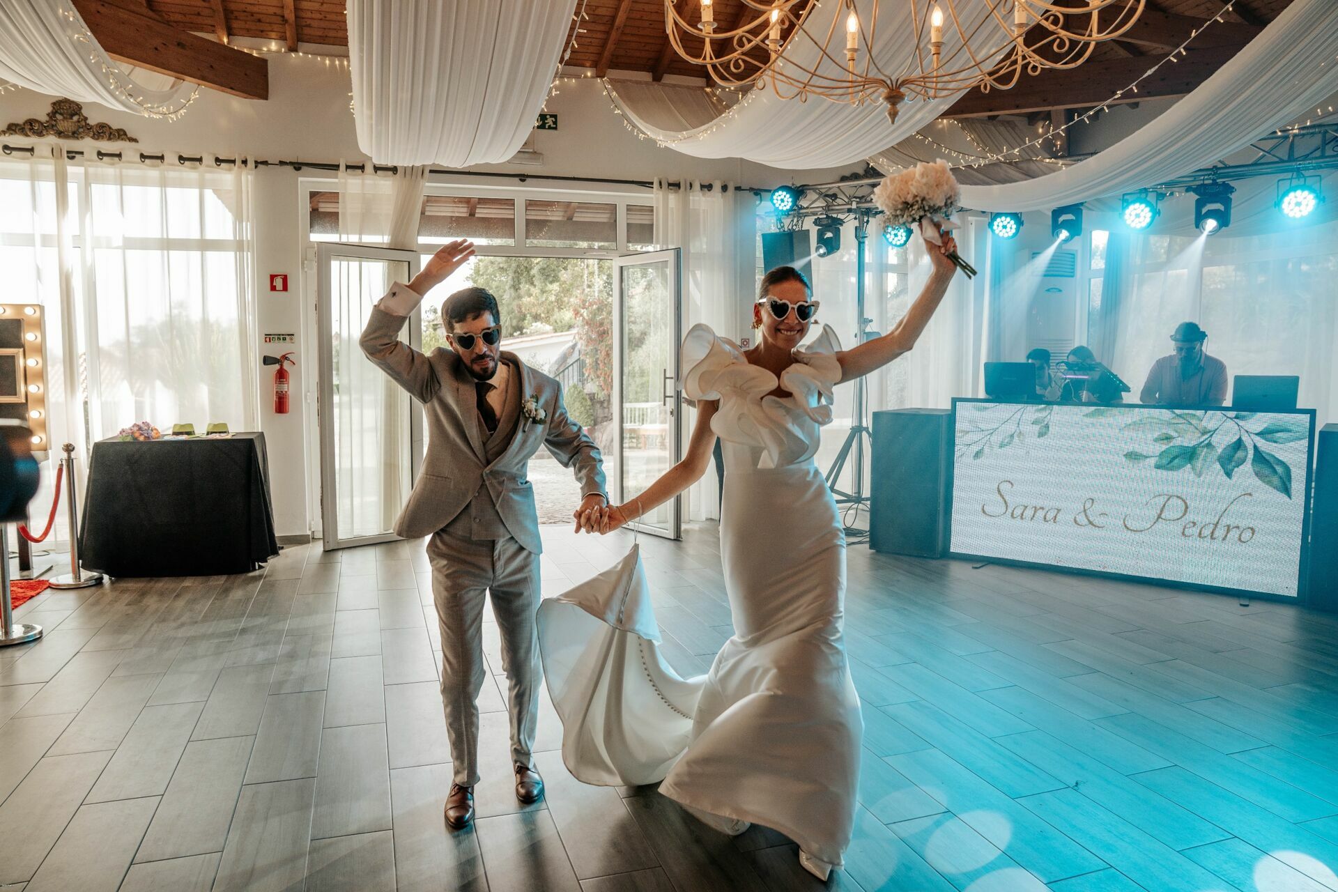 Foto Luz, Emoção e Amor: O Casamento da Sara e do Pedro em Tondela Foto Luz, Emoção e Amor: O Casamento da Sara e do Pedro em Tondela - Imagem 45