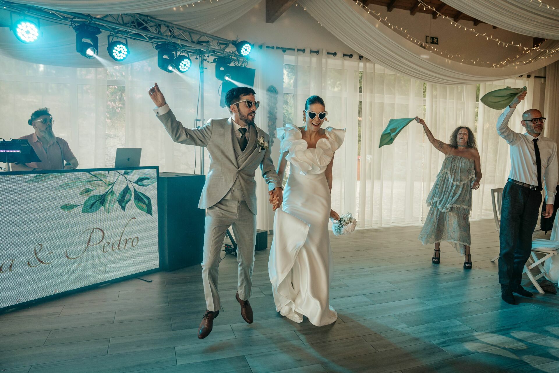 Foto Luz, Emoção e Amor: O Casamento da Sara e do Pedro em Tondela Foto Luz, Emoção e Amor: O Casamento da Sara e do Pedro em Tondela - Imagem 46