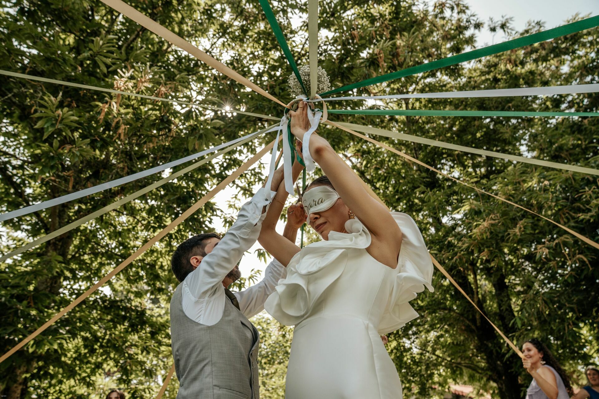 Foto Luz, Emoção e Amor: O Casamento da Sara e do Pedro em Tondela Foto Luz, Emoção e Amor: O Casamento da Sara e do Pedro em Tondela - Imagem 34