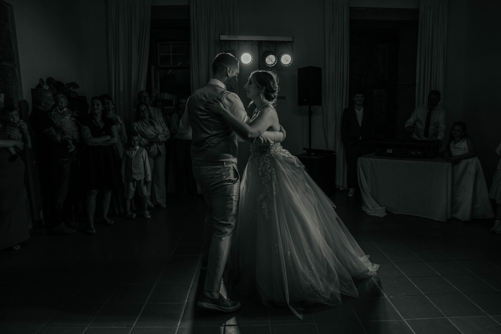 Foto Sara & Dianto: Um Casamento com Duas Revelações no Solar de Vilar Foto Sara & Dianto: Um Casamento com Duas Revelações no Solar de Vilar - Imagem 51